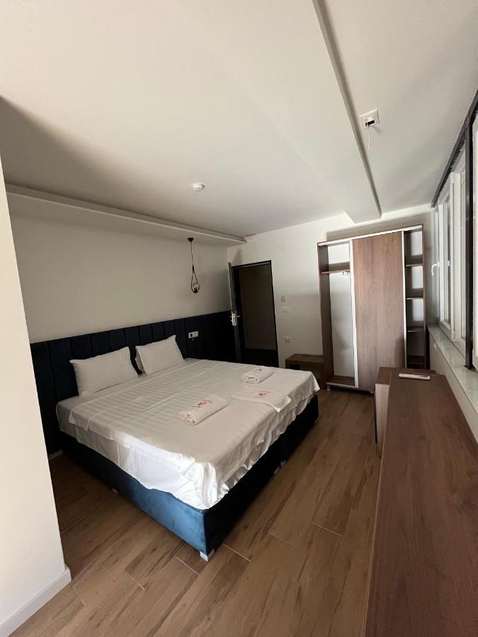 Kubi Hotel Струга Екстер'єр фото
