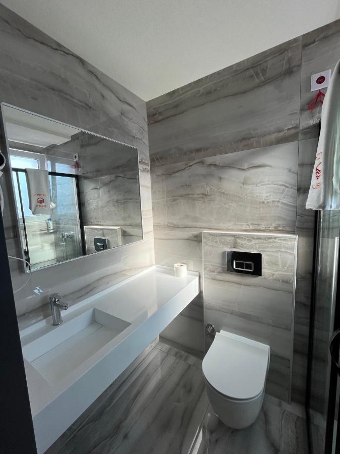Kubi Hotel Струга Екстер'єр фото